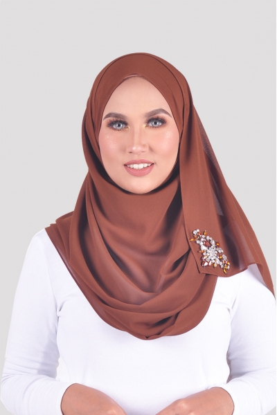 BEYONCE SHAWL - BEYONCE FRIAR BROWN